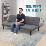 divano in tessuto reclinabile Divano in tessuto grigio totalmente reclinabile, confortevole sia come seduta che come letto singolo