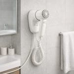 Asciugacapelli da parete per bagno e hotel, design compatto e salvaspazio
