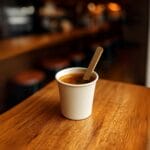 Bicchiere caffè carta con paletta legno monouso bar ufficio