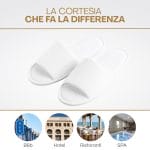 Ciabatte monouso cortesia per hotel, B&B e SPA Paio di ciabatte monouso bianche indicato per camere di hotel, B&B, ristoranti e centri SPA