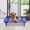 Lettino per cani blu con rete traspirante 75x52x17 cm