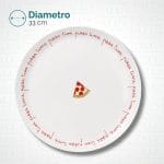 Piatto bianco con scritta circolare rossa e disegno centrale con indicazione infografica del diametro di 33 cm