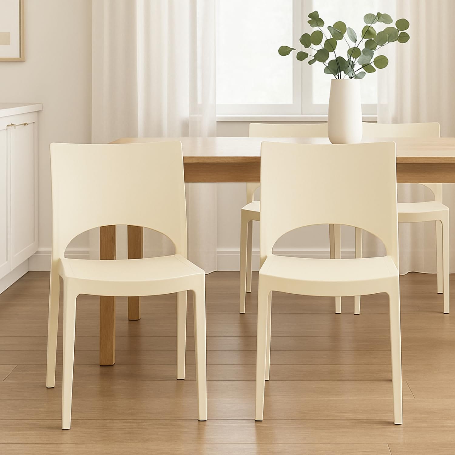 Set sedie in plastica avorio modello Paris per cucina o soggiorno GRANDSOLEIL