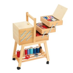 Carrello portacucito in legno con ruote