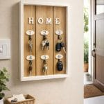Portachiavi da ingresso in legno con cornice bianca e supporto per 6 chiavi