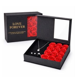 Scatola portagioielli con 12 rose artificiali