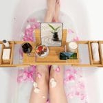 vassoio da vasca in bamboo Vassoio da vasca estensibile con porta bicchiere tablet e accessori spa